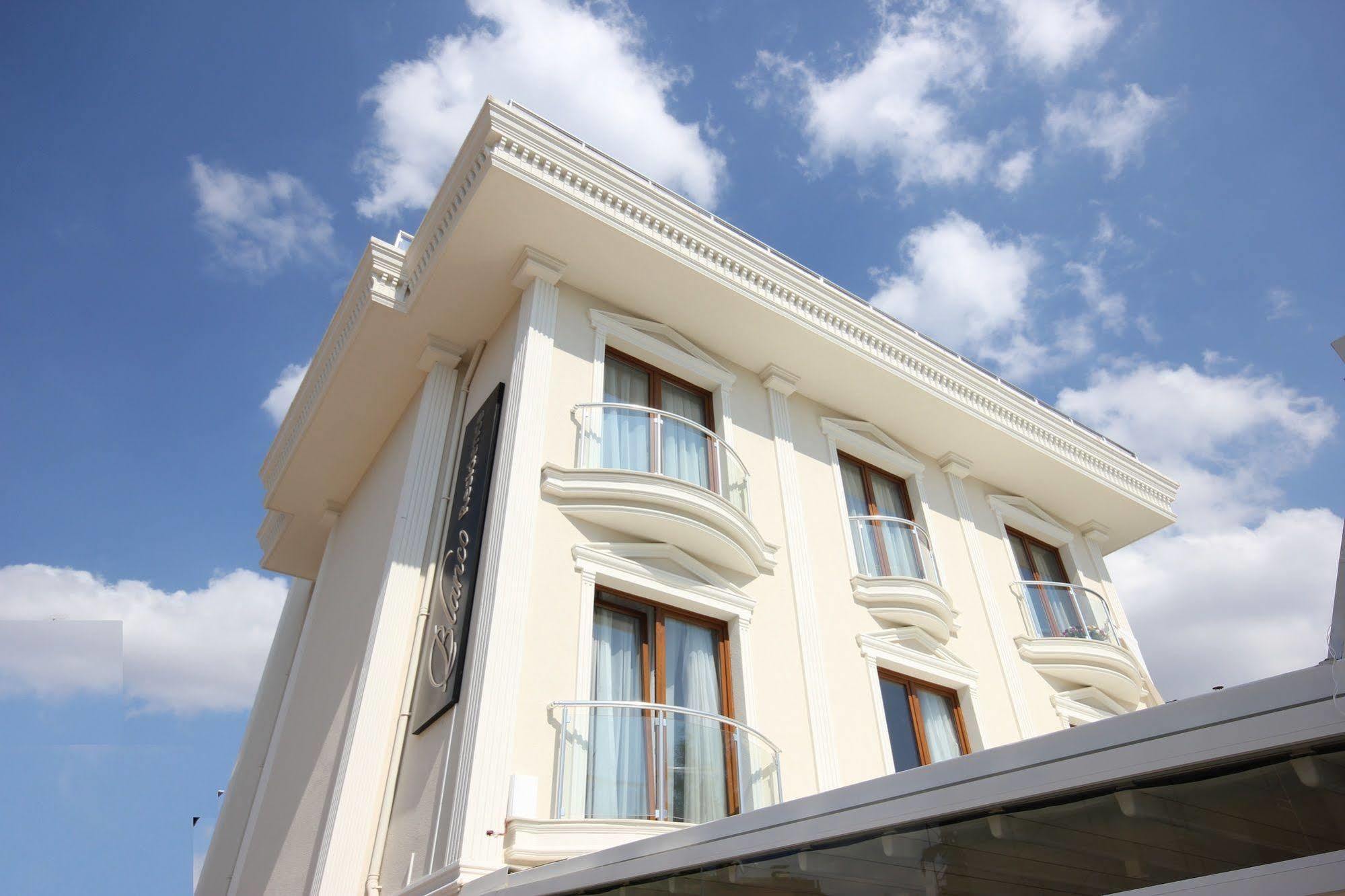 MYLA Hotel Tuzla Istanbul Exterior foto