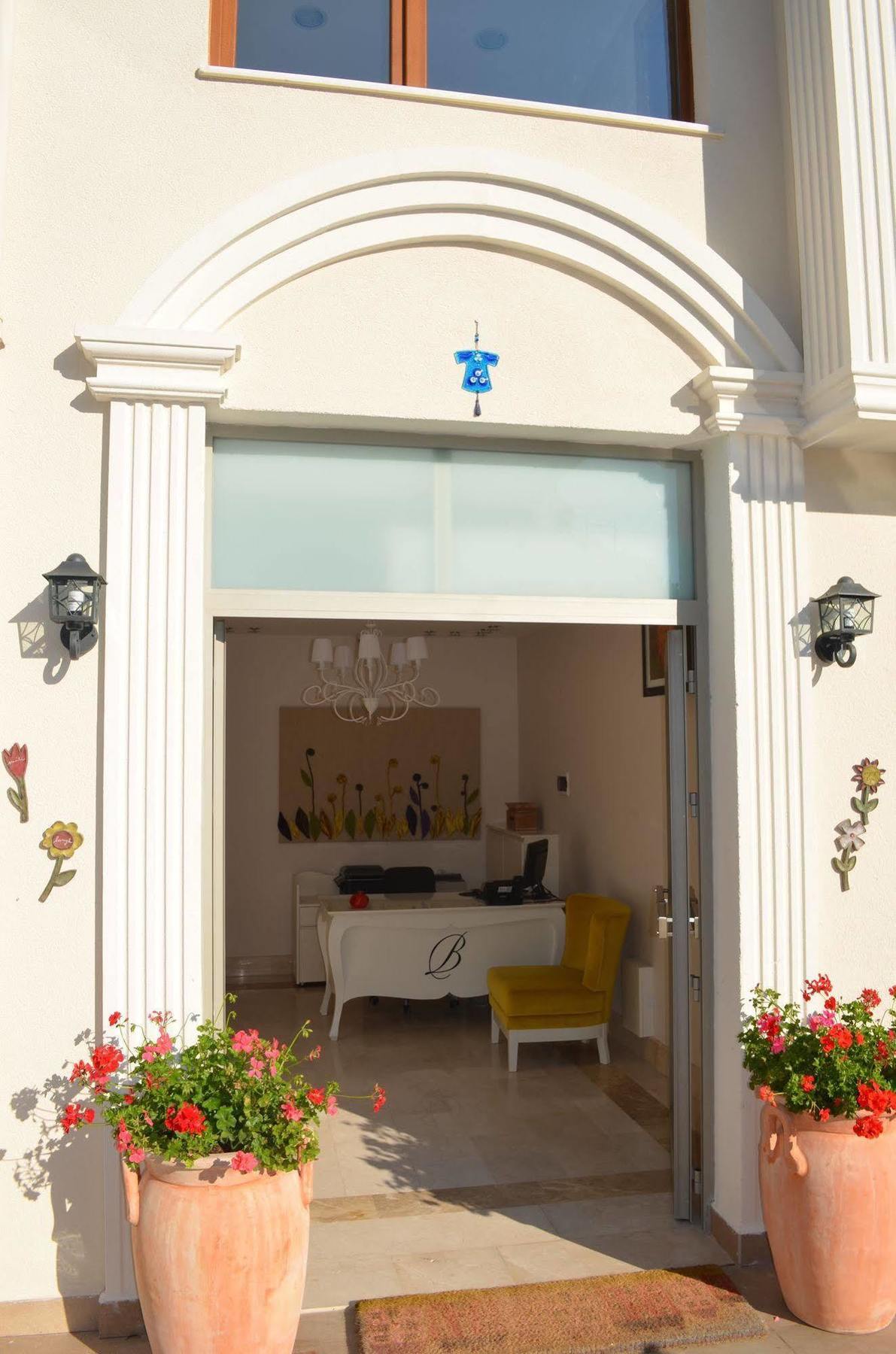 MYLA Hotel Tuzla Istanbul Exterior foto
